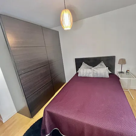 Cozy 2-br With Balcony - Near Copenhagen *