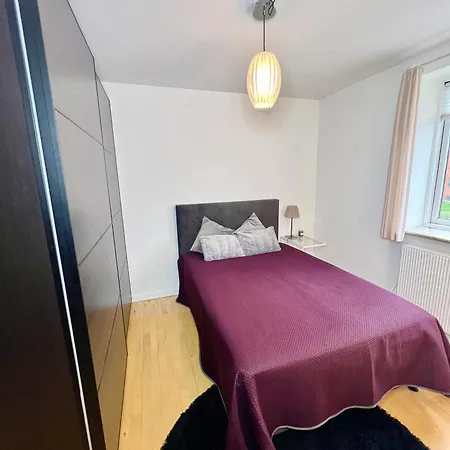 Cozy 2-br With Balcony - Near Copenhagen Apartament