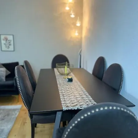 Cozy 2-br With Balcony - Near Copenhagen * Hedehusene