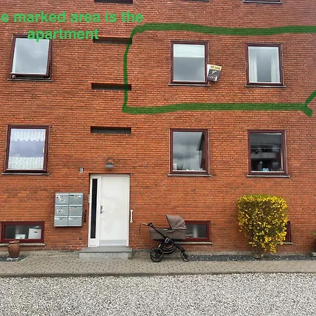 Cozy 2-br With Balcony - Near Copenhagen *
